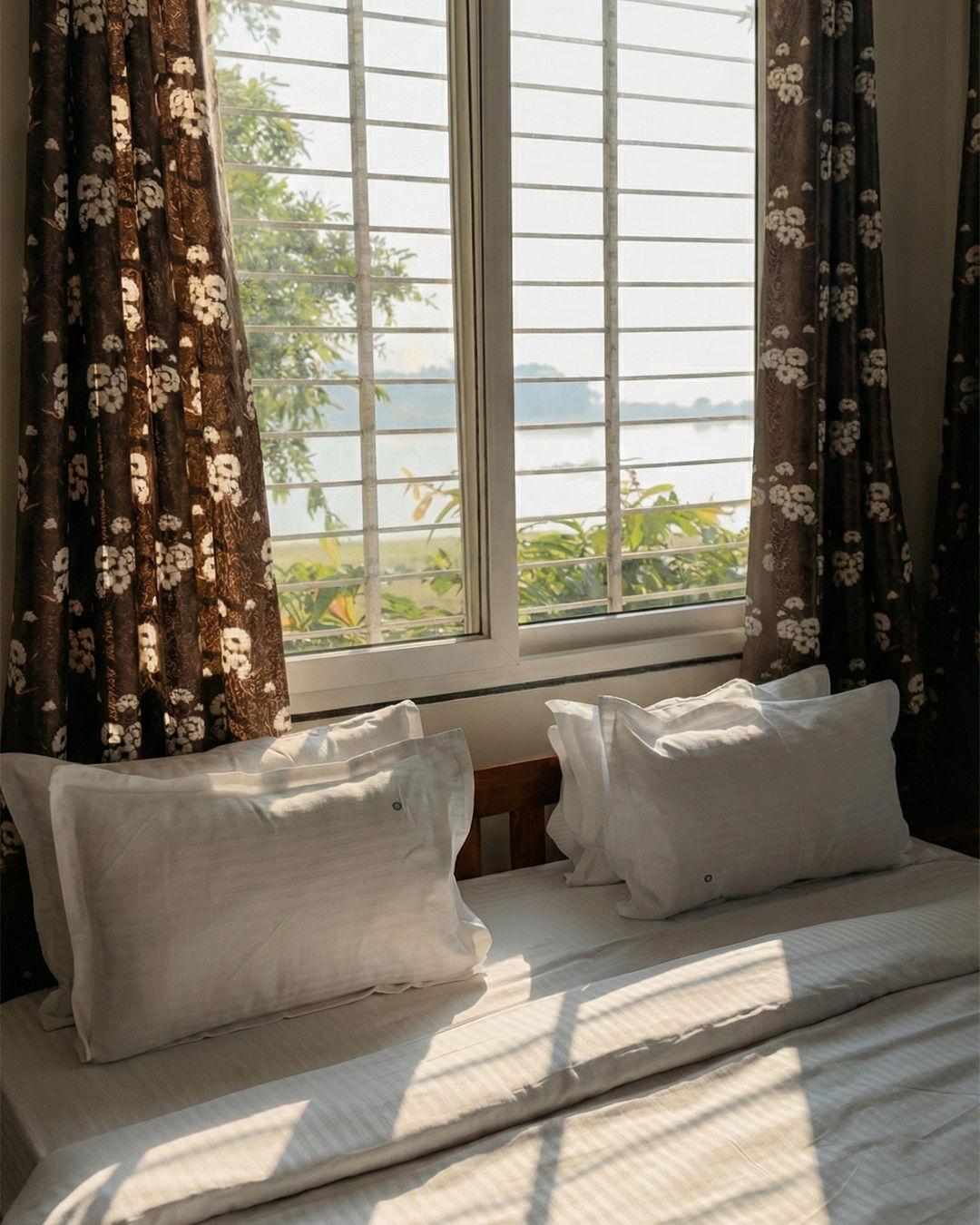 Silk Estates Madai: Backwater view